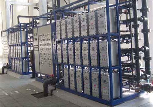 超純（chún）水（shuǐ）反滲透設備