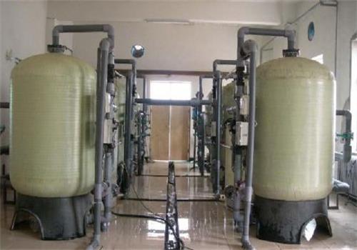 軟化水設備 