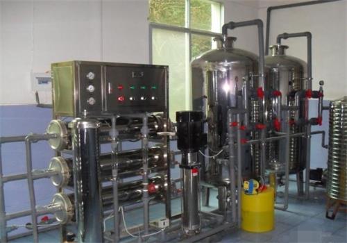 食品廠反滲（shèn）透水處理設備圖