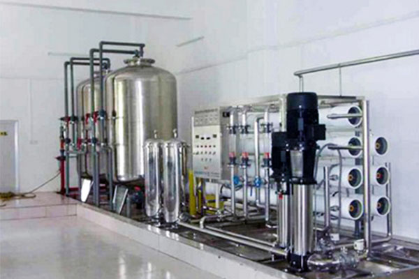 上海玲妃化妝品超純水設（shè）備工程（chéng）