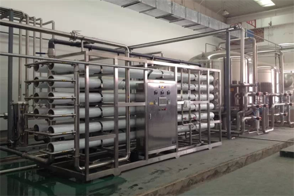 反（fǎn）滲透純水設（shè）備廠家
