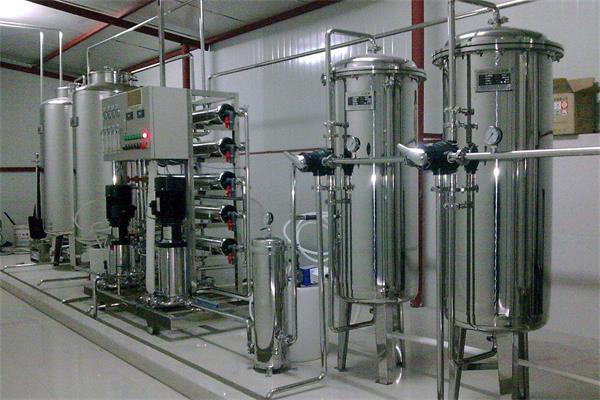 如何更好（hǎo）的購買化工行業純水設備（bèi）？