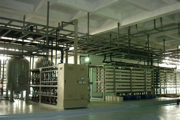 工業反滲透（tòu）超純水設備