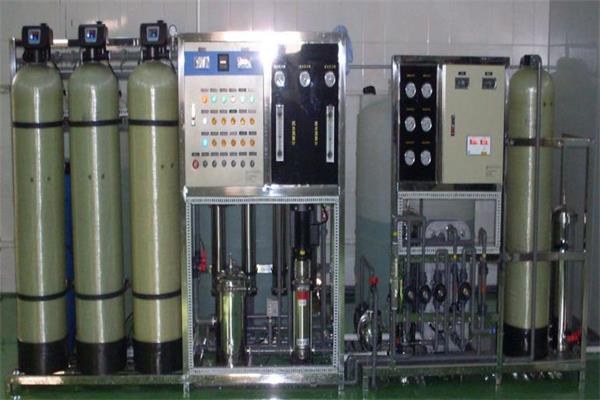 化工（gōng）超純水設備