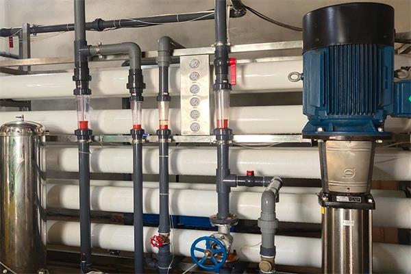 長沙生產烤（kǎo）漆用反滲透純水設備