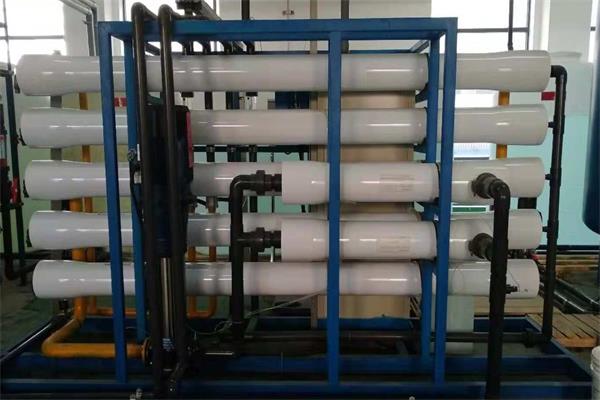 湖南（nán）工業反滲透水處理（lǐ）設備生產廠家品牌