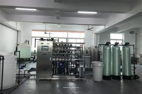 去離子（zǐ）水設（shè）備多少錢（qián）一套