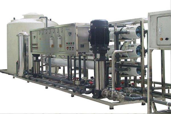 反滲透（tòu）純化水（shuǐ）設備