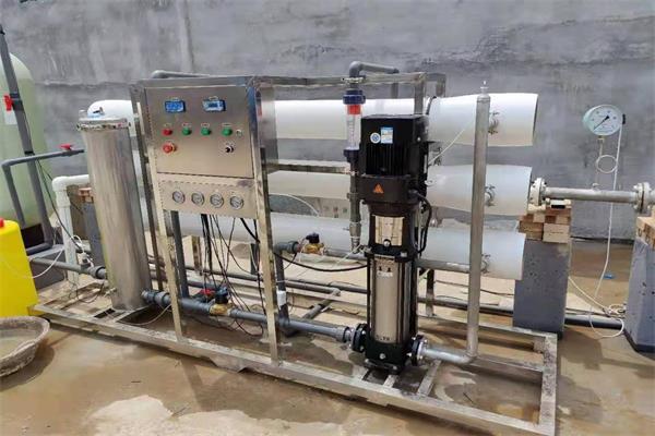 工業反（fǎn）滲透設備.