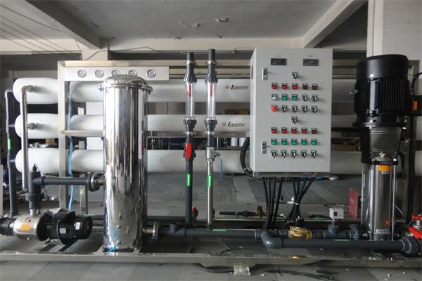 工業反滲透設（shè）備水處理廠家