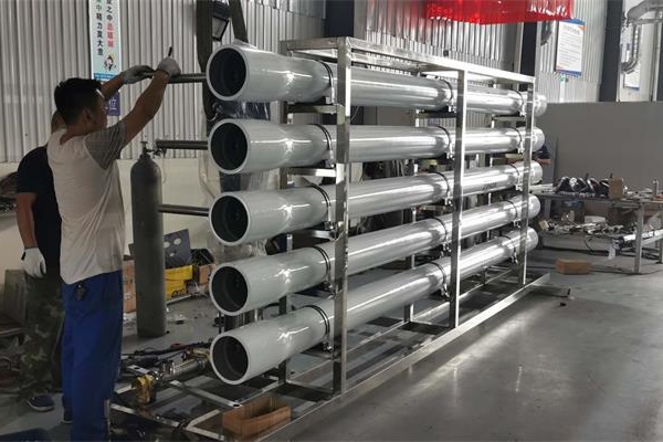 綿陽反（fǎn）滲透純水處理設備生（shēng）產（chǎn）廠家