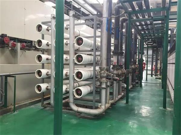 工（gōng）業反滲透水處理設備價格