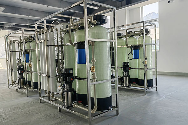 單極反滲透（tòu）純水（shuǐ）裝置（zhì）