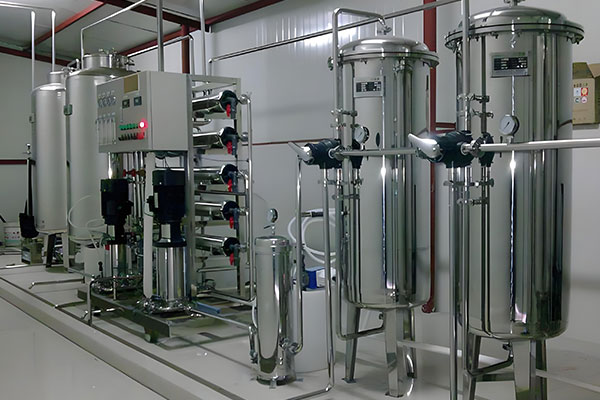 反滲透水處理成套設備價格：影響因素與市場（chǎng）參考