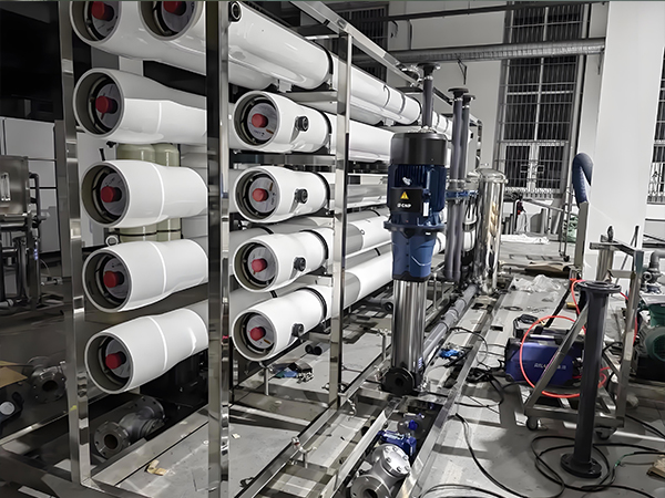 工業（yè）純（chún）水設備廠家排名（míng）前十？這份（fèn）選購指南請收好！