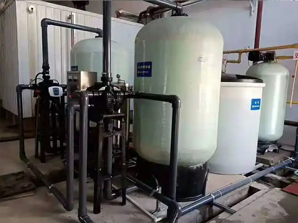 全自動鈉離子交換器：工業水質軟化的智能（néng） &ldquo;離子管家&rdquo;