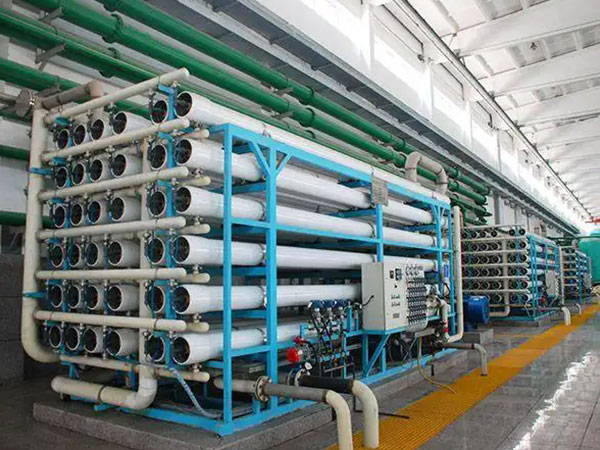 反滲（shèn）透純水處理（lǐ）設備哪裏有（yǒu）賣的？工業采購指南在此