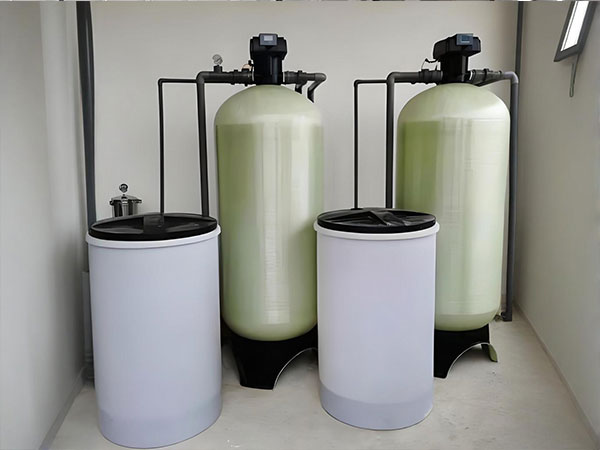 洗滌廠軟水設備：解決洗滌水質痛點，保障布草清潔品質與設備壽命