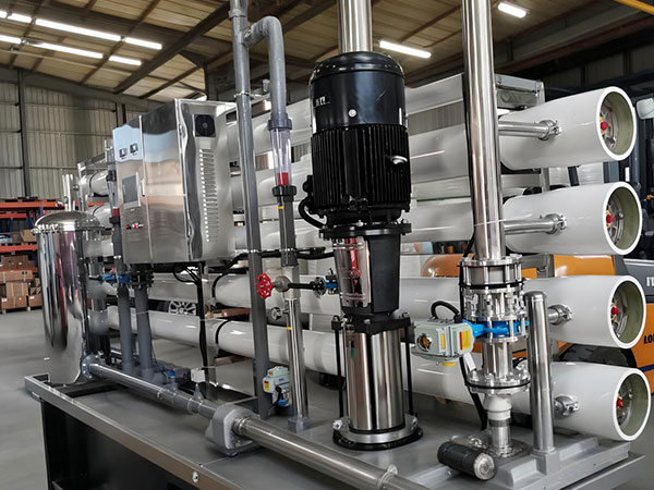 鍋爐結垢腐（fǔ）蝕難題？鍋爐用反滲透水處理成套設備來破解