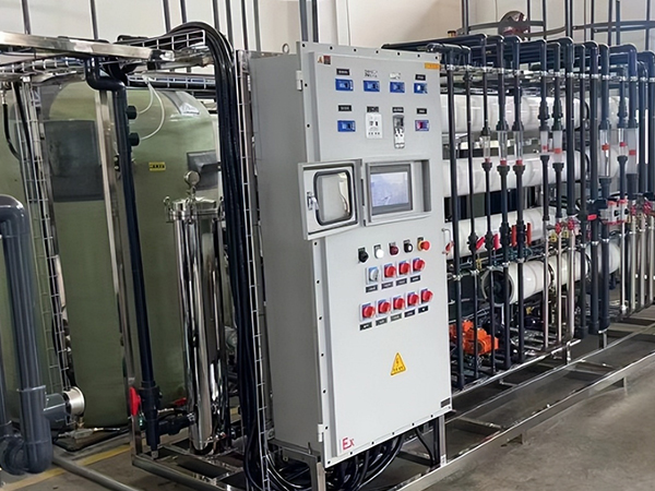 電池（chí）行業用水高（gāo）標準 蓄電池去離子水設備精準適配